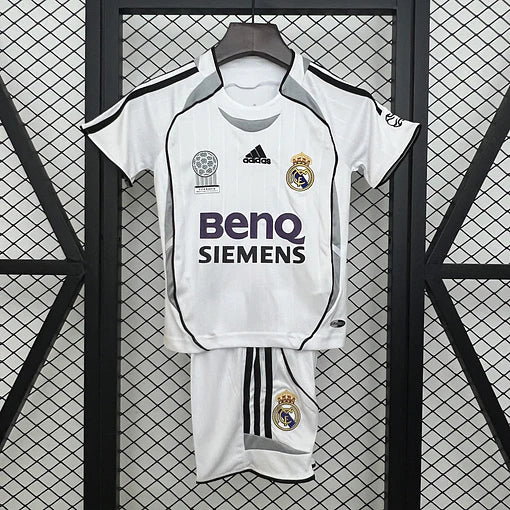 Kit Criança Real Madrid Principal 2006/07